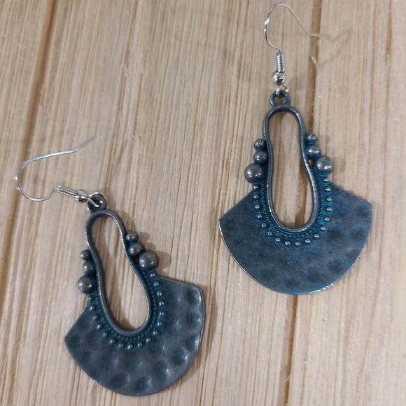 🥳🥳NEW🥳🥳GORGEOUS!! Vintage Boho Dangle Earrings 🥳🥳 - Picture 3 of 14